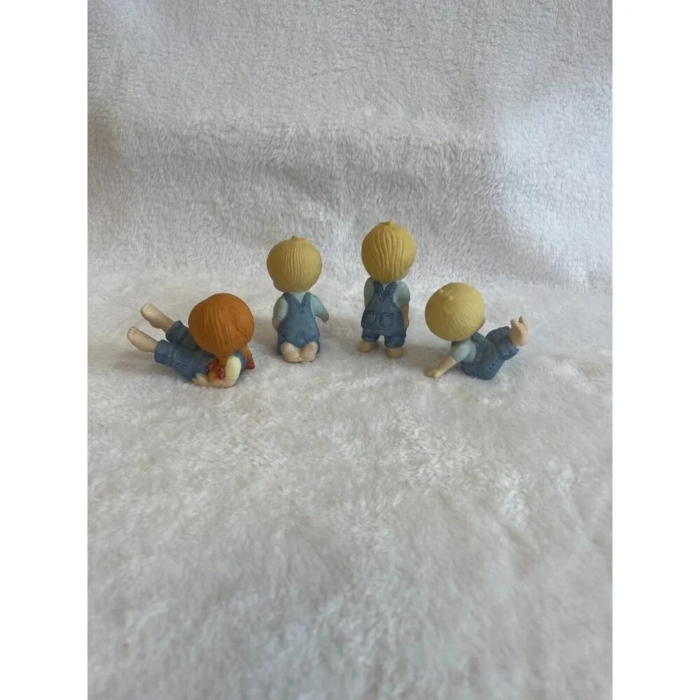 Lot of 4 Vintage Enesco‎ Country Children Playing Porcelain Small Figurines